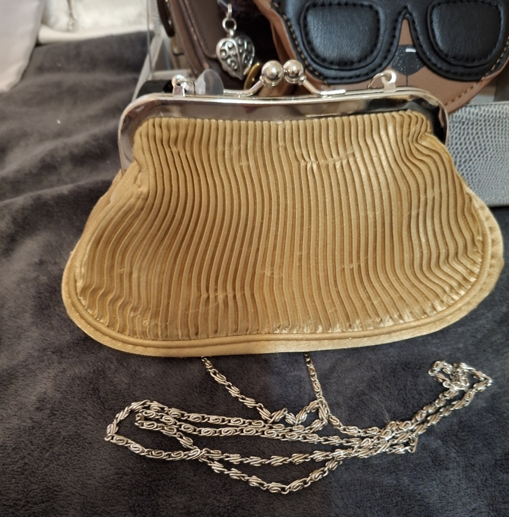 Vintage Bijoux Terner mustard color kisslock shoulder bag